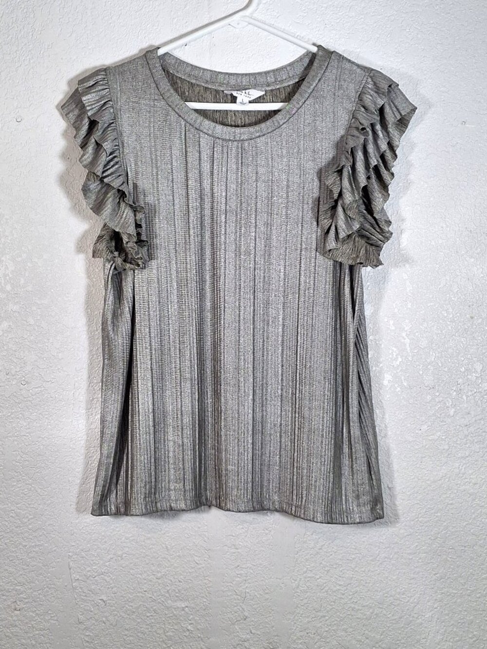 Nicole Miller New York Large Silver Top with Ruffled Cap Sleeves